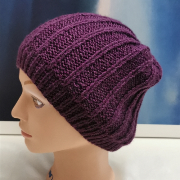 New, handmade scarf and hat set - Picture 6 of 8